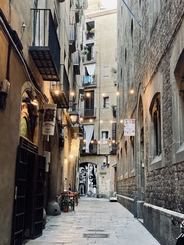 10 of the Best Things To Do in Barcelona’s Gothic Quarter