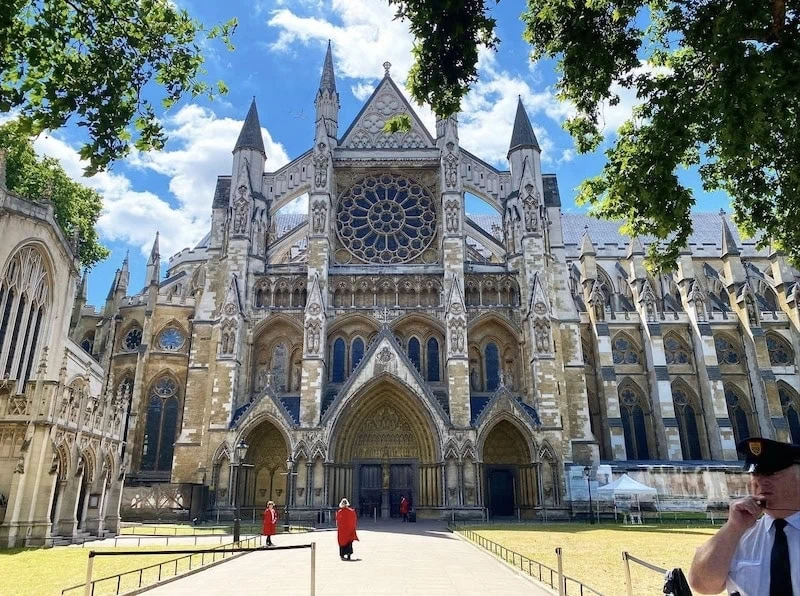 The outside of Westminister Abbey