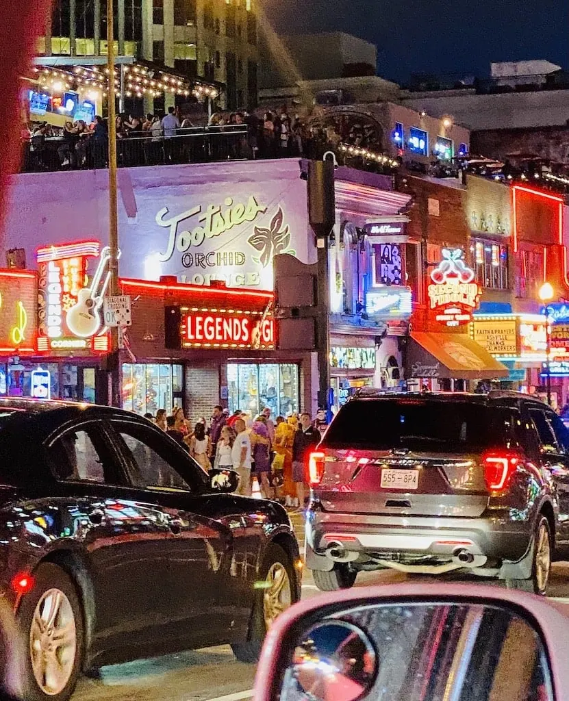 Tootsies Orchid Lounge in Broadway Nashville