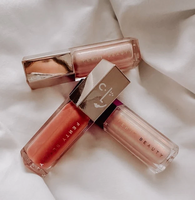 The Best (TSA Approved!) Makeup to Pack in Your Travel Bag