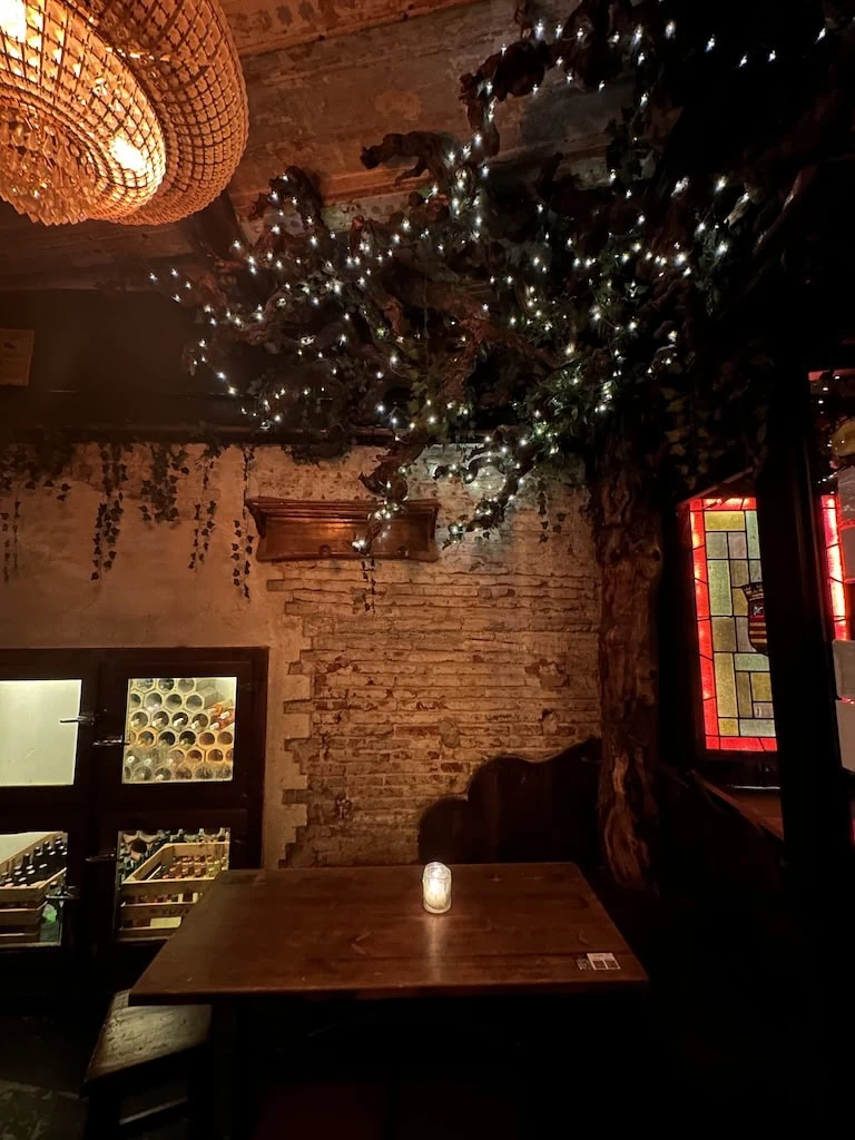 La Alcoba Barcino; Barcelona, Spain